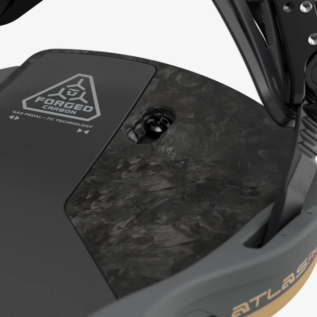 Union Atlas Pro – Forged Carbon Gas Pedal отблизо